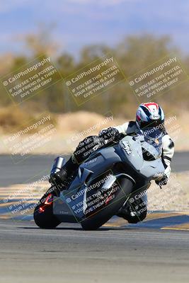 media/Mar-12-2022-SoCal Trackdays (Sat) [[152081554b]]/Turn 2 (1145am)/